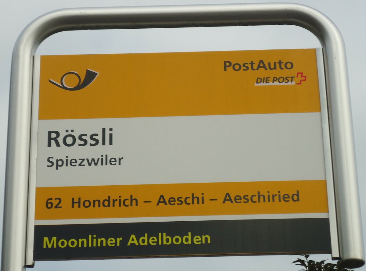 (138'424) - PostAuto-Haltestellenschild - Spiezwiler, R�ssli - am 6. April 2012