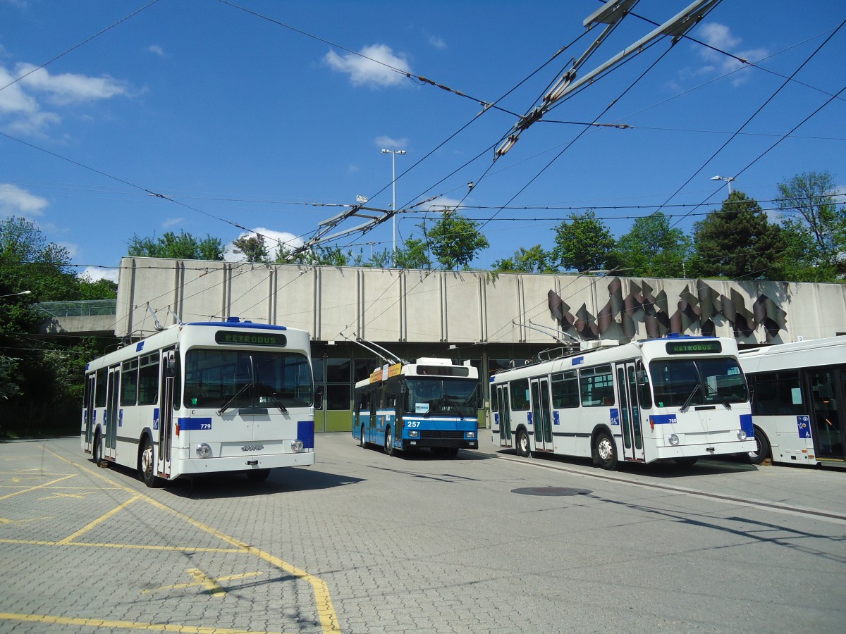 (138'762) - TL Lausanne - Nr. 779 - NAW/Lauber Trolleybus + VBL Luzern (R�trobus) - Nr. 257 - NAW/R&J-Hess Trolleybus + TL Lausanne - Nr. 760 - NAW/Lauber Trolleybus am 13. Mai 2012 in Lausanne, D�p�t Borde