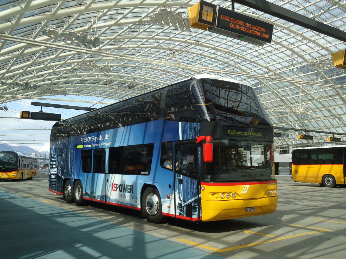 (139'005) - PostAuto Graub�nden - GR 162'999 - Neoplan am 20. Mai 2012 in Chur, Postautostation
