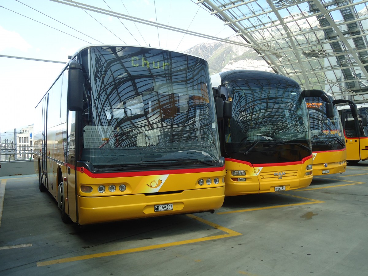 (139'011) - PostAuto Graub�nden - GR 159'207 - Neoplan (ex P 25'082) am 20. Mai 2012 in Chur, Postautostation