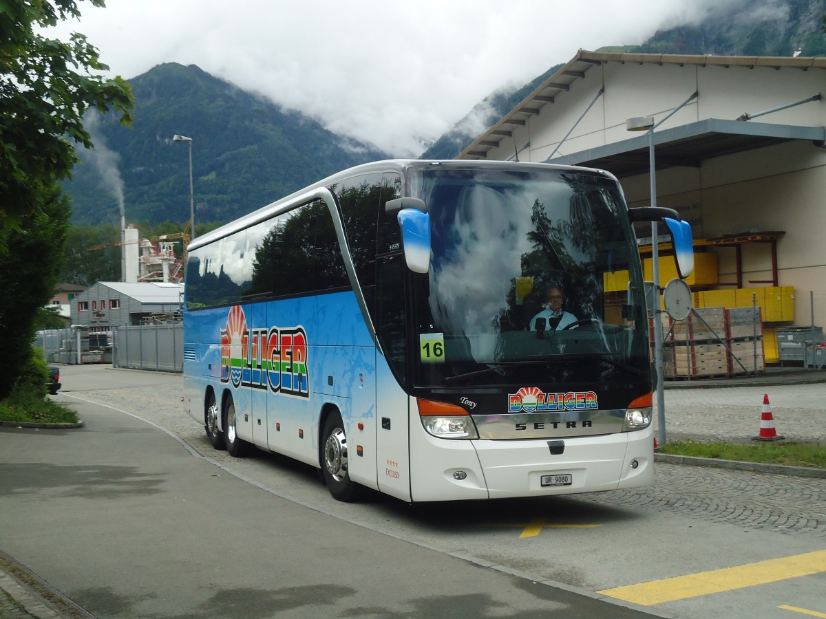 (139'418) - Bolliger, Untersch�chen - UR 9080 - Setra am 11. Juni 2012 beim Bahnhof Untersch�chen