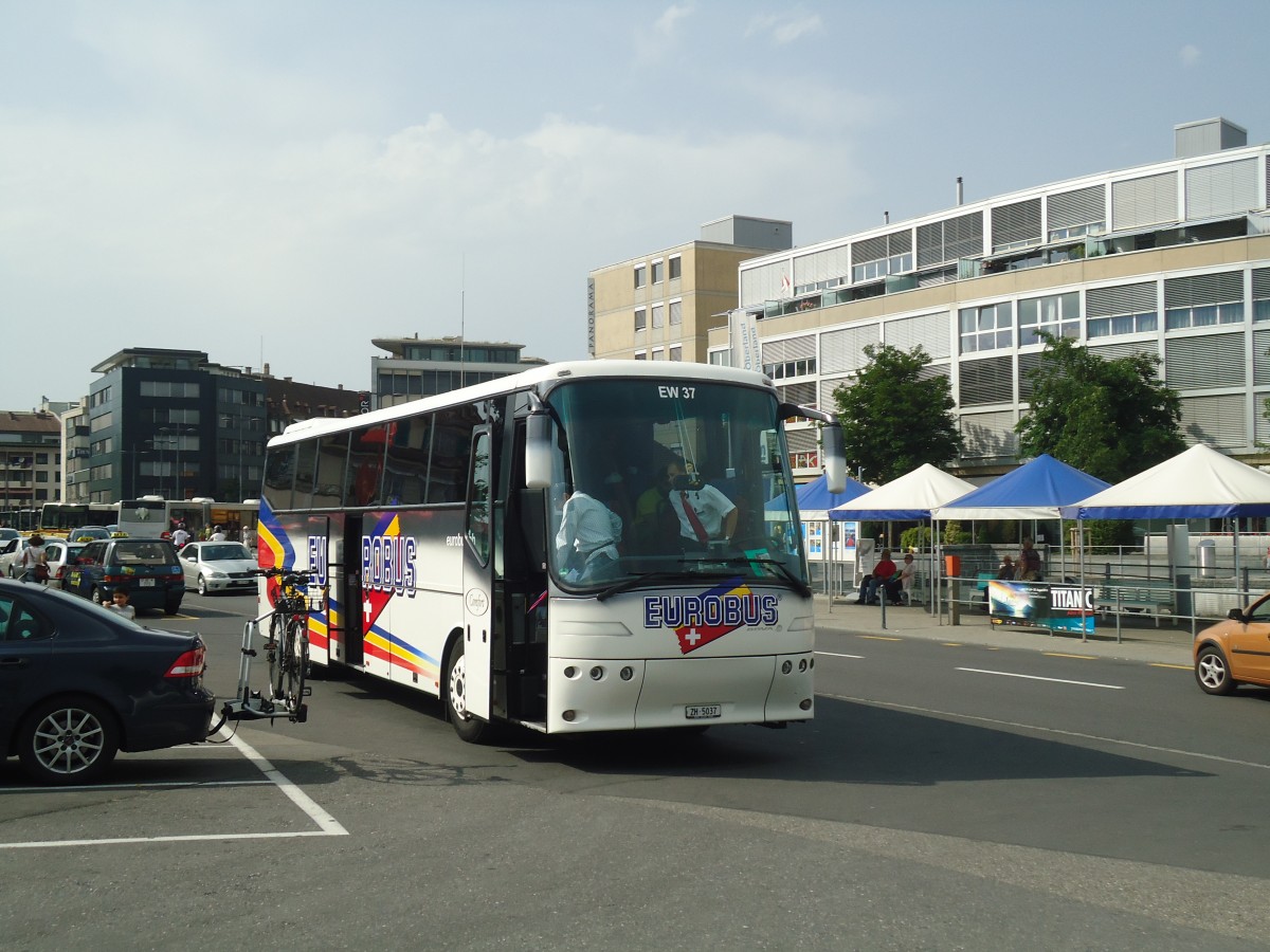 (140'187) - Welti-Furrer, Z�rich - Nr. 37/ZH 5037 - Bova am 30. Juni 2012 beim Bahnhof Thun