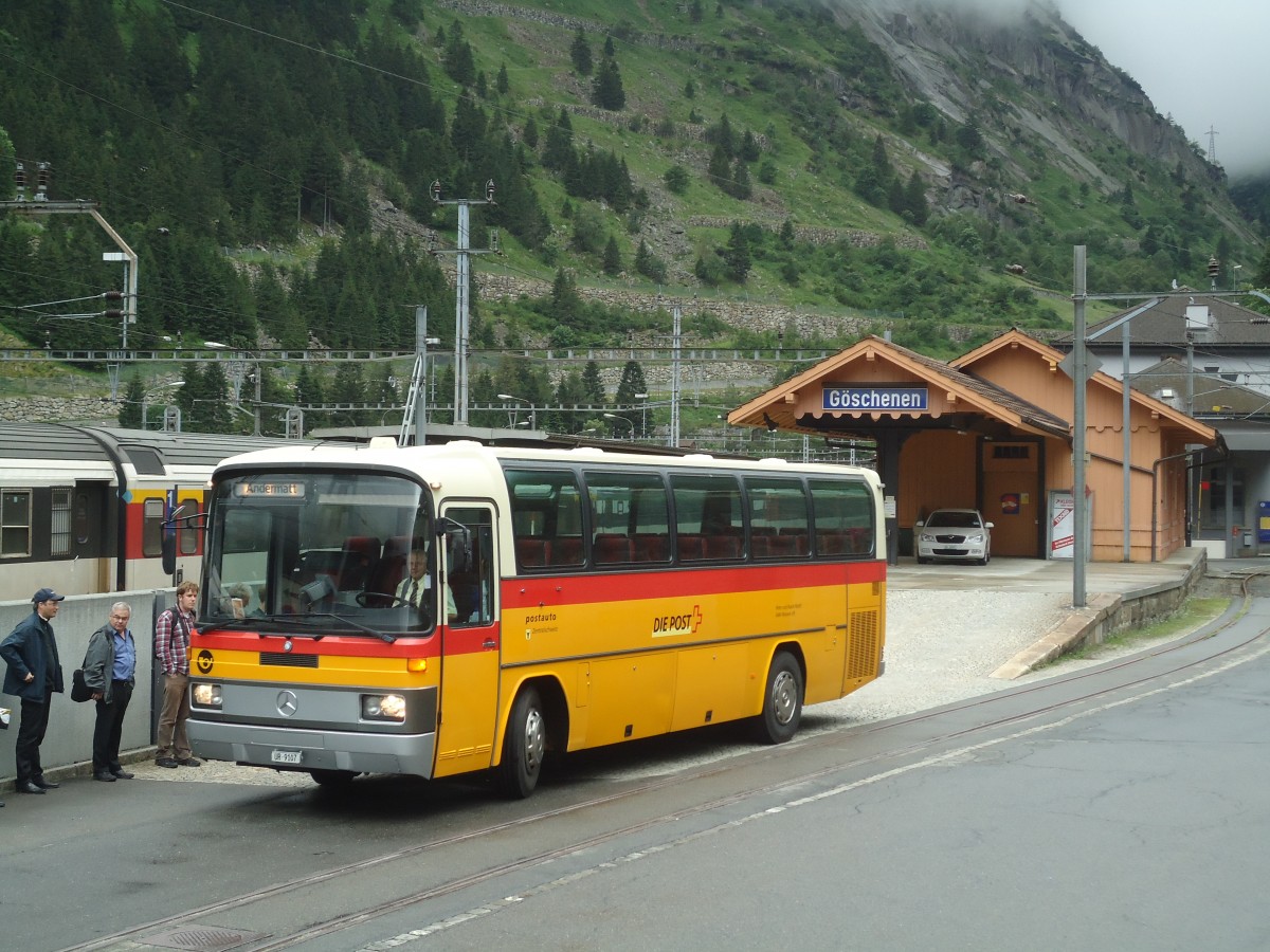 (140'377) - Mattli, Wassen - UR 9107 - Mercedes am 1. Juli 2012 beim Bahnhof G�schenen