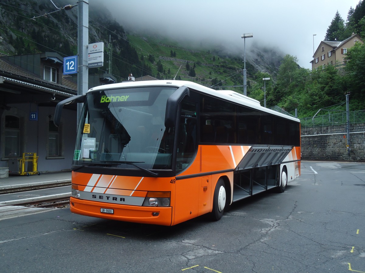 (140'380) - AAGU Altdorf - Nr. 49/UR 9000 - Setra am 1. Juli 2012 beim Bahnhof G�schenen