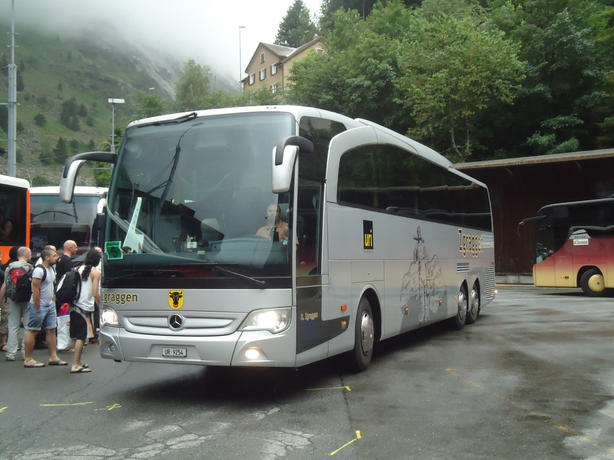 (140'383) - Zgraggen, Schattdorf - UR 9254 - Mercedes am 1. Juli 2012 beim Bahnhof G�schenen