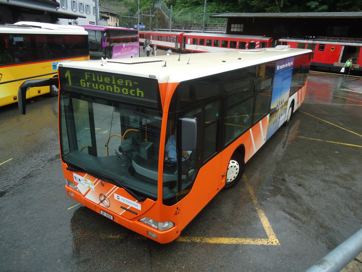 (140'395) - AAGU Altdorf - Nr. 42/UR 9058 - Mercedes am 1. Juli 2012 beim Bahnhof G�schenen