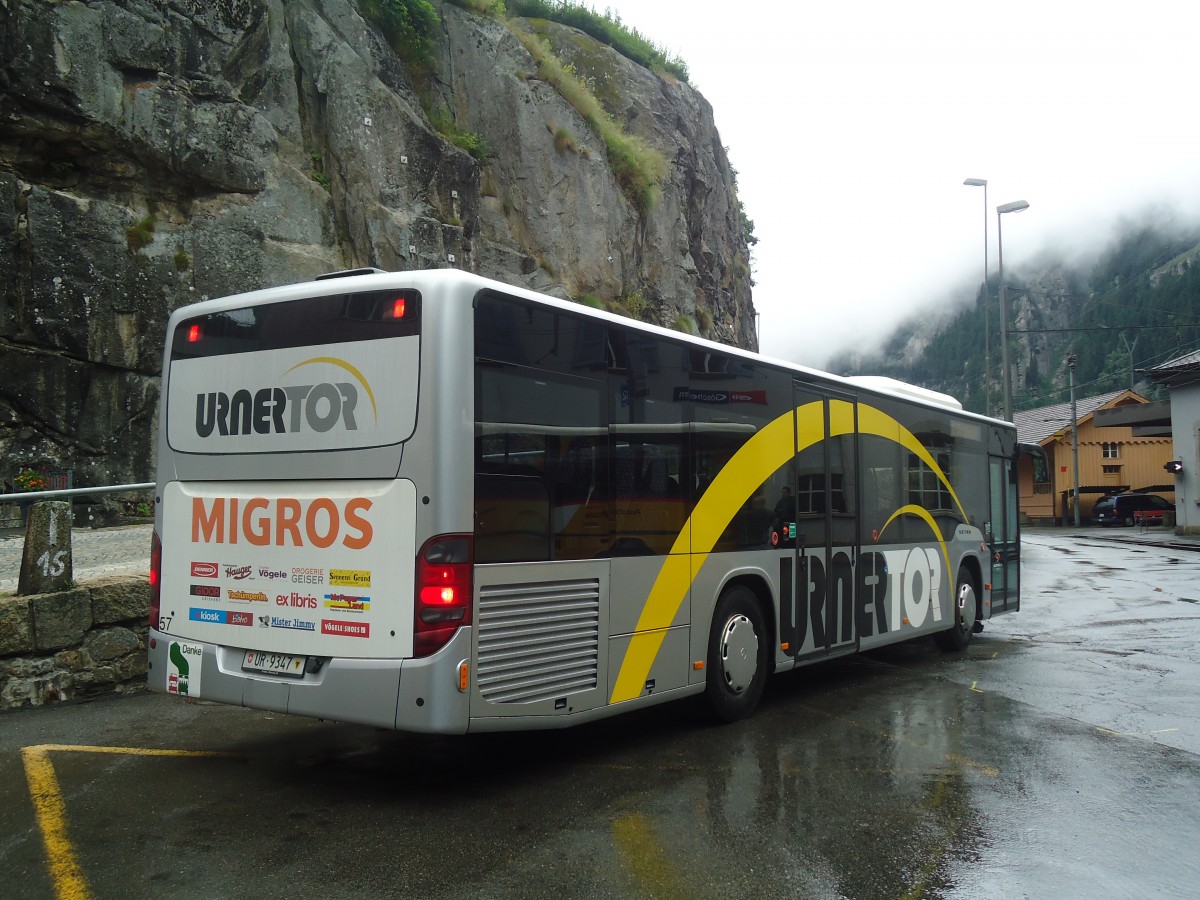 (140'406) - AAGU Altdorf - Nr. 57/UR 9347 - Setra am 1. Juli 2012 beim Bahnhof G�schenen