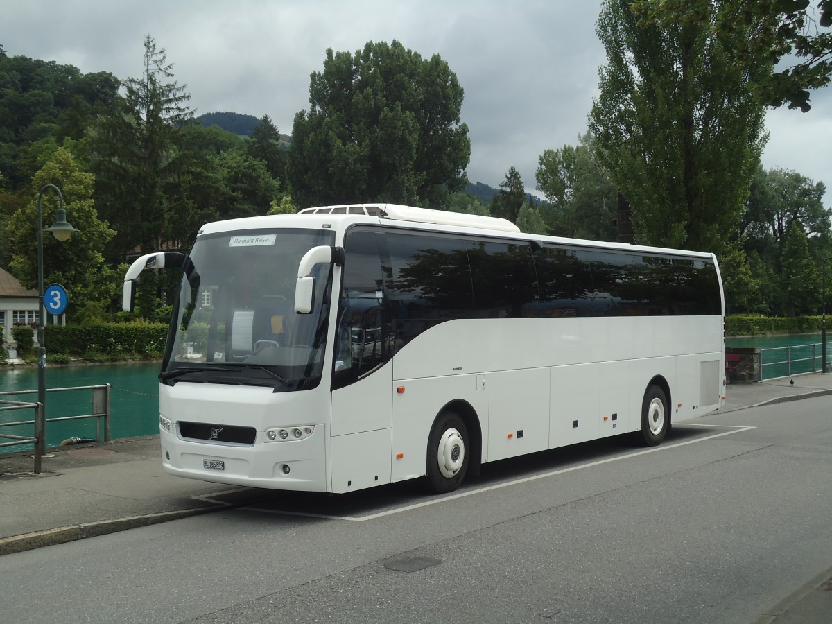 (140'408) - Diamant Reisen, Otelfingen - BL 185'889 - Volvo am 3. Juli 2012 bei der Schiffl�ndte Thun
