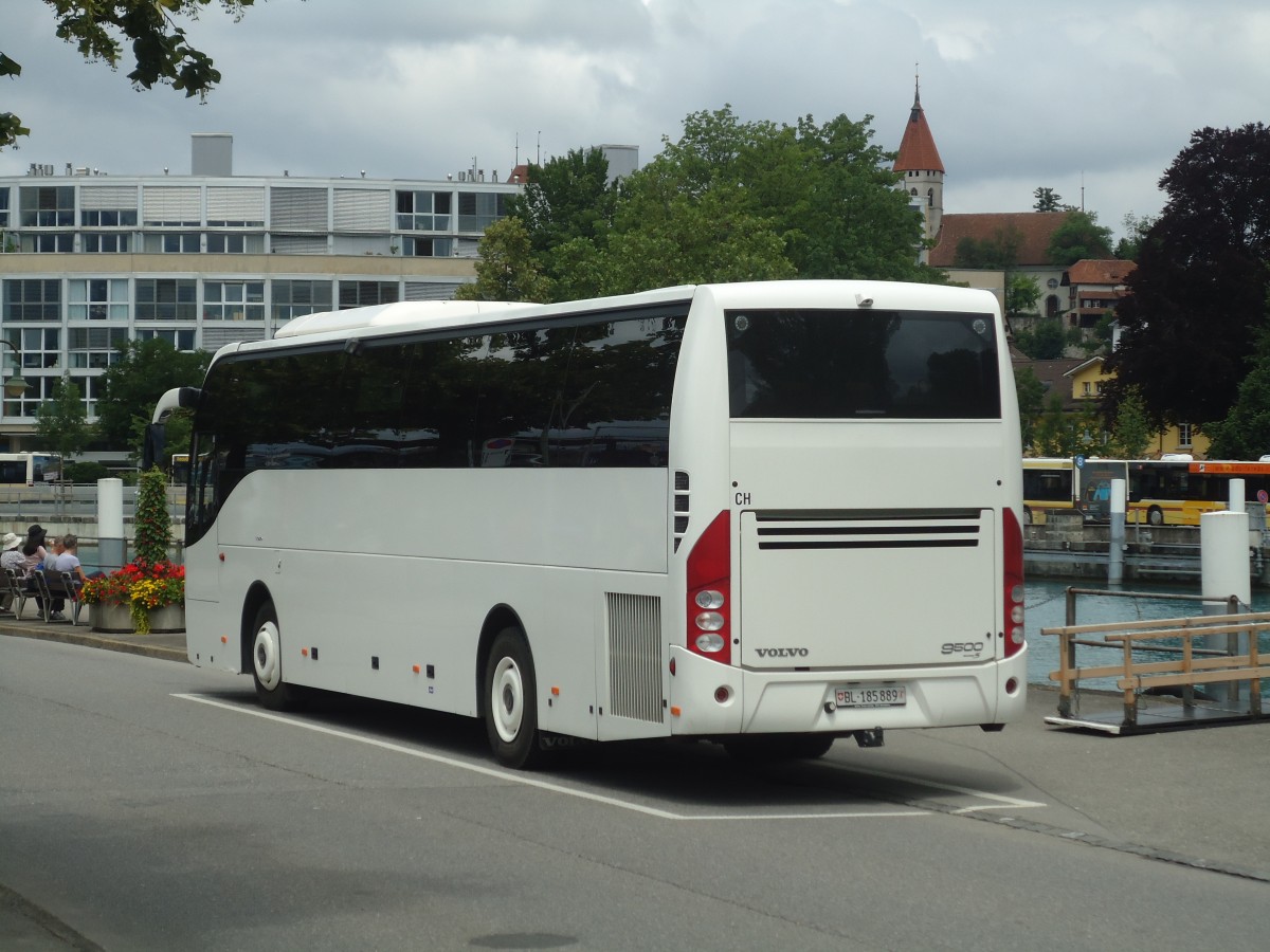 (140'409) - Diamant Reisen, Otelfingen - BL 185'889 - Volvo am 3. Juli 2012 bei der Schiffl�ndte Thun