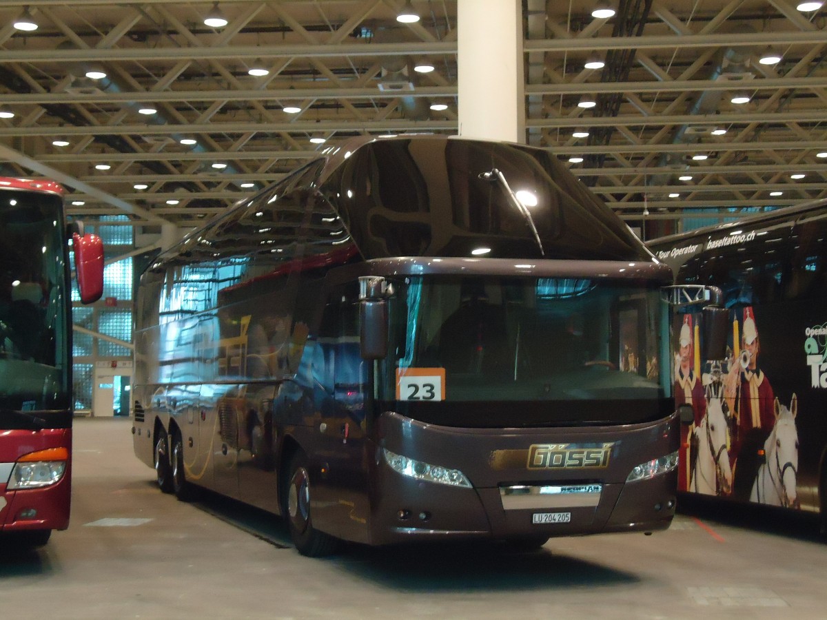 (140'514) - G�ssi, Horw - LU 204'205 - Neoplan am 16. Juli 2012 in Basel, Basel Tattoo 2012