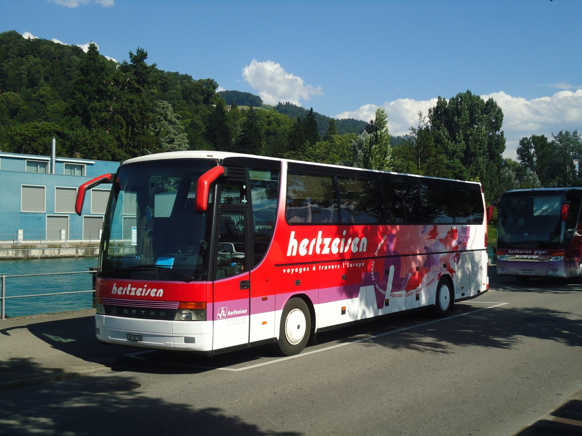 (141'134) - Hertzeisen, Glovelier - JU 6572 - Setra am 15. August 2012 bei der Schiffl�ndte Thun