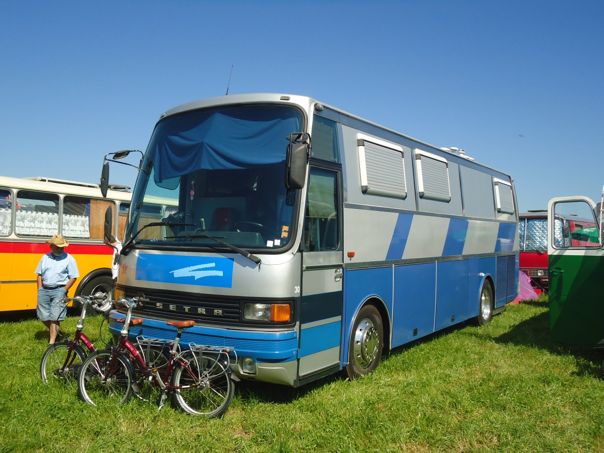 (141'160) - B�chler, B�singen - Nr. 30/FR 36'748 - Setra (ex AAGI Interlaken Nr. 30) am 18. August 2012 in Affeltrangen, Kreuzegg