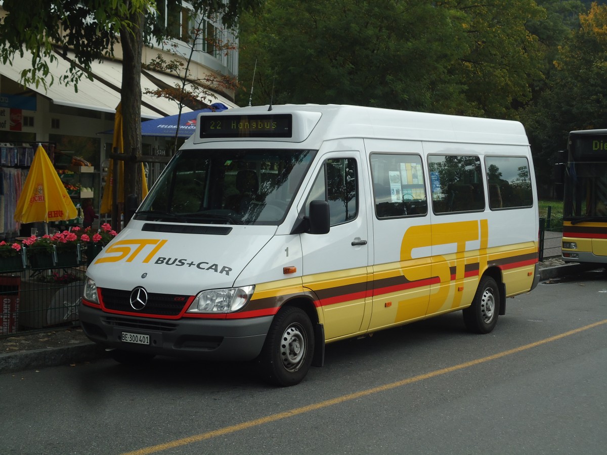 (141'902) - STI Thun - Nr. 1/BE 300'401 - Mercedes am 8. Oktober 2012 bei der Schiffl�ndte Thun