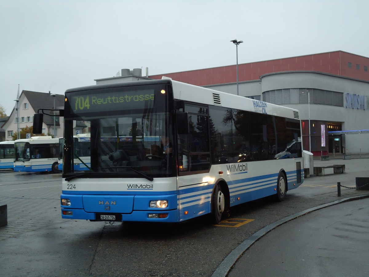 (142'096) - WilMobil, Wil - Nr. 224/SG 245'704 - MAN/G�ppel (ex Wick, Wil Nr. 4) am 24. Oktober 2012 beim Bahnhof Wil