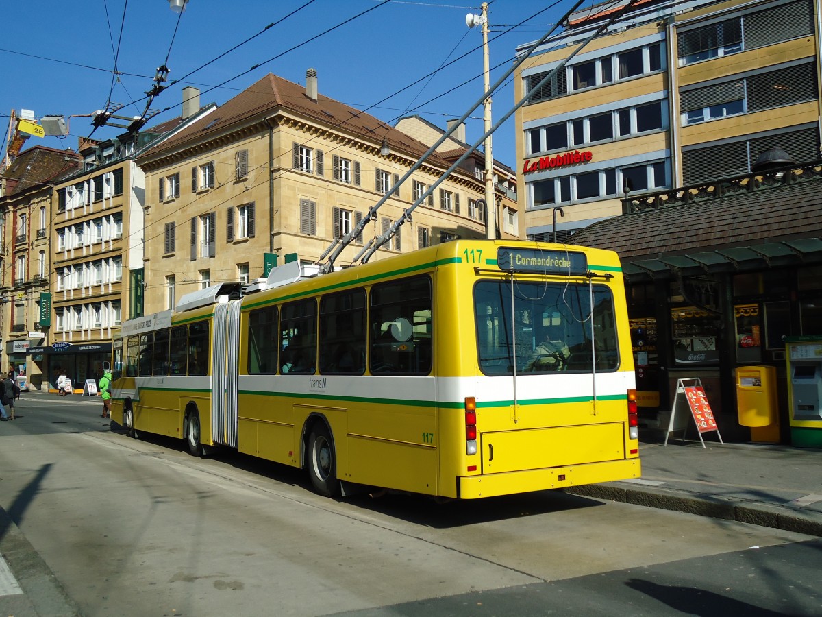 (143'286) - transN, La Chaux-de-Fonds - Nr. 117 - NAW/Hess Gelenktrolleybus (ex TN Neuch�tel Nr. 117) am 19. Februar 2013 in Neuch�tel, Place Pury