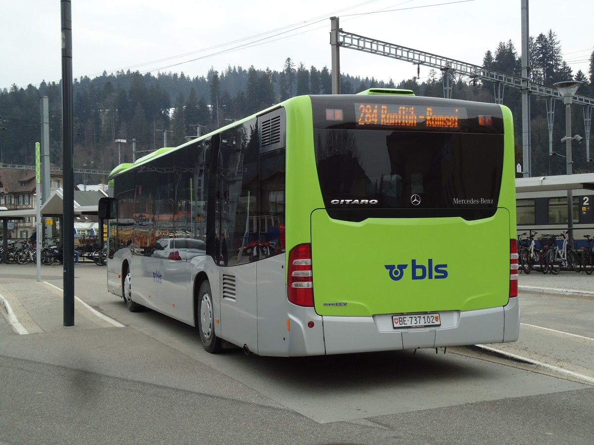 (143'575) - Busland, Burgdorf - Nr. 102/BE 737'102 - Mercedes am 23. M�rz 2013 beim Bahnhof Langnau