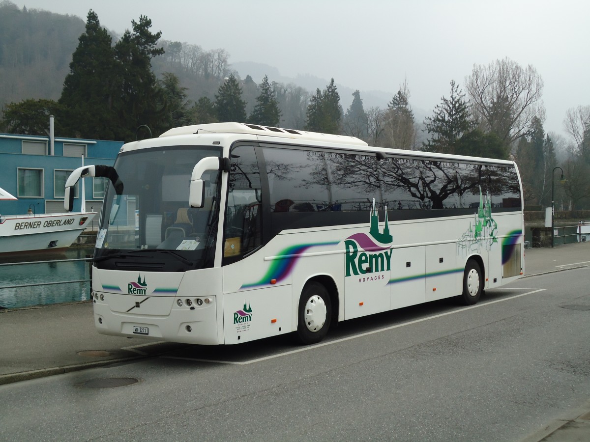 (143'602) - Remy, Lausanne - VD 1271 - Volvo am 3. April 2013 bei der Schiffl�ndte Thun