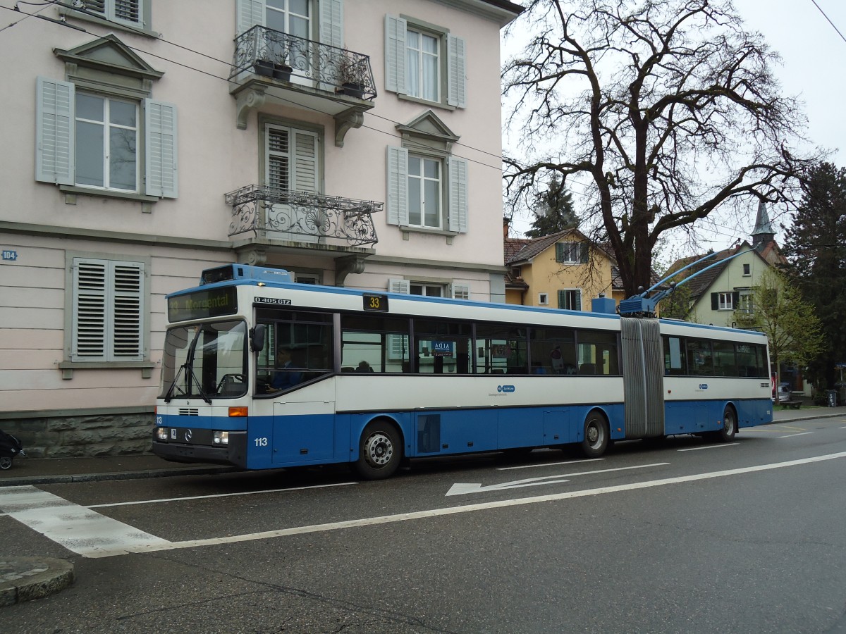 (143'732) - VBZ Z�rich - Nr. 113 - Mercedes Gelenktrolleybus am 21. April 2013 in Z�rich, Botanischer Garten