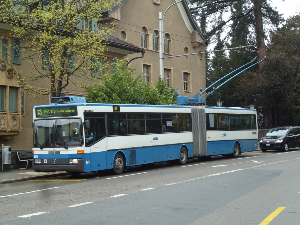 (143'734) - VBZ Z�rich - Nr. 125 - Mercedes Gelenktrolleybus am 21. April 2013 in Z�rich, Botanischer Garten