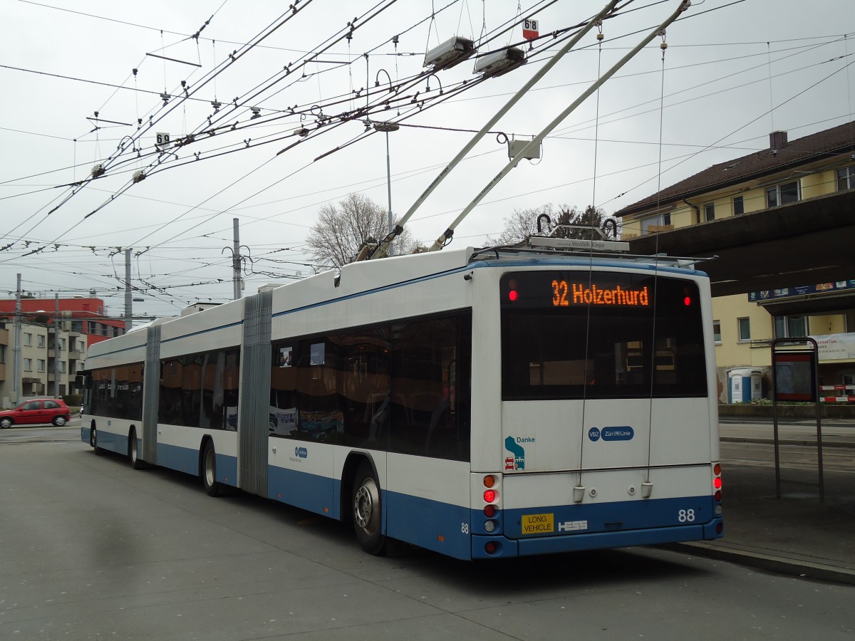 (143'812) - VBZ Z�rich - Nr. 88 - Hess/Hess Doppelgelenktrolleybus am 21. April 2013 in Z�rich, Bucheggplatz