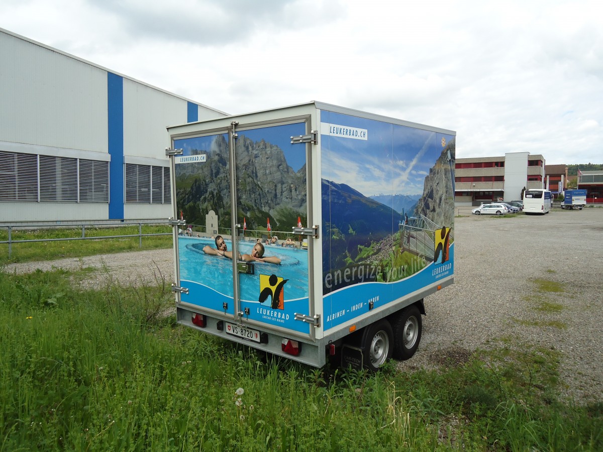 (144'014) - Zerzuben, Visp-Eyholz - Nr. 2/VS 8720 - Daltec Gep�ckanh�nger am 9. Mai 2013 in Kloten, EvoBus