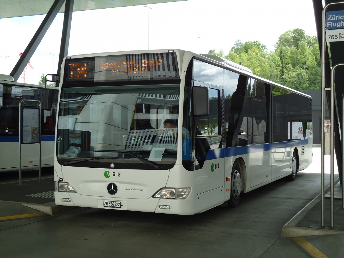 (144'389) - Maag, Kloten - Nr. 22/ZH 556'222 - Mercedes am 20. Mai 2013 in Z�rich, Flughafen 