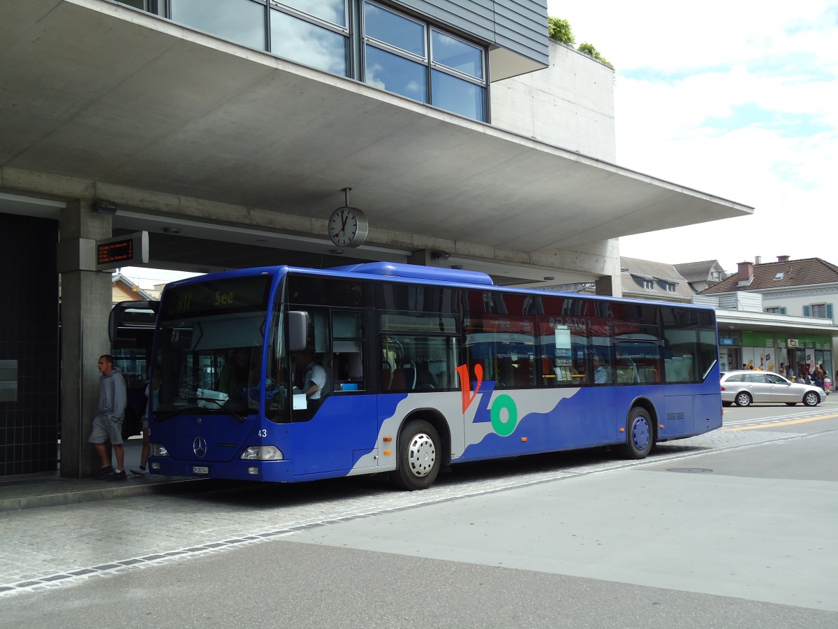 (144'428) - VZO Gr�ningen - Nr. 43/ZH 182'043 - Mercedes am 20. Mai 2013 beim Bahnhof Uster