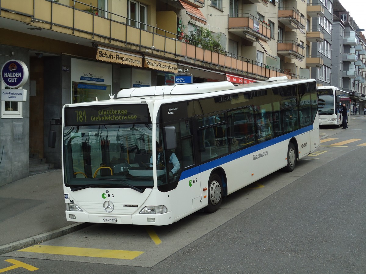 (144'436) - Welti-Furrer, Z�rich - Nr. 95/ZH 661'195 - Mercedes am 20. Mai 2013 beim Bahnhof Z�rich-Oerlikon