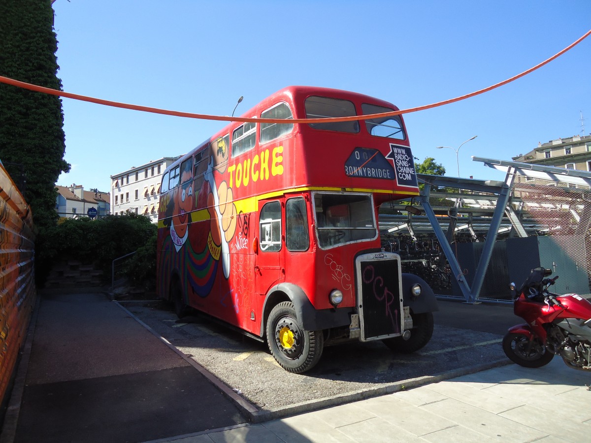 (144'763) - Car Touche, Gen�ve - Leyland (ex Londonbus) am 27. Mai 2013 beim Bahnhof Gen�ve