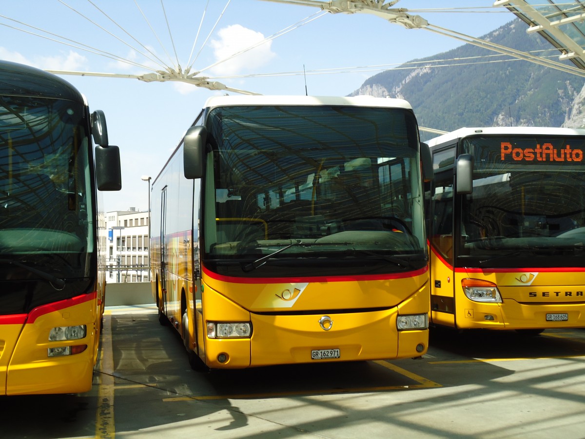 (145'189) - PostAuto Graub�nden - GR 162'971 - Irisbus am 17. Juni 2013 in Chur, Postautostation