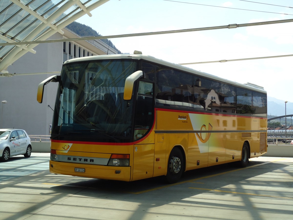 (145'236) - PostAuto Graub�nden - GR 160'326 - Setra am 17. Juni 2013 in Chur, Postautostation