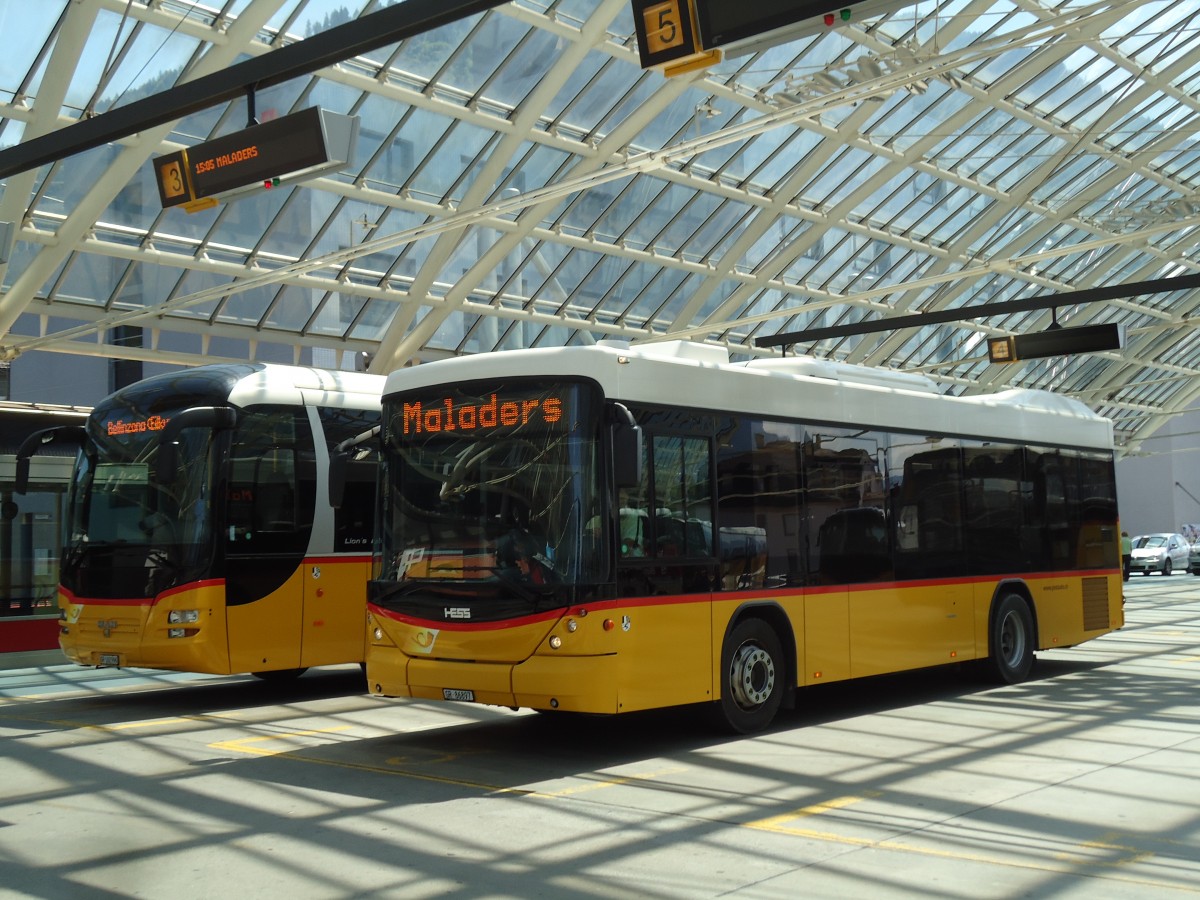 (145'255) - PostAuto Graub�nden - GR 86'897 - Scania/Hess am 17. Juni 2013 in Chur, Postautostation
