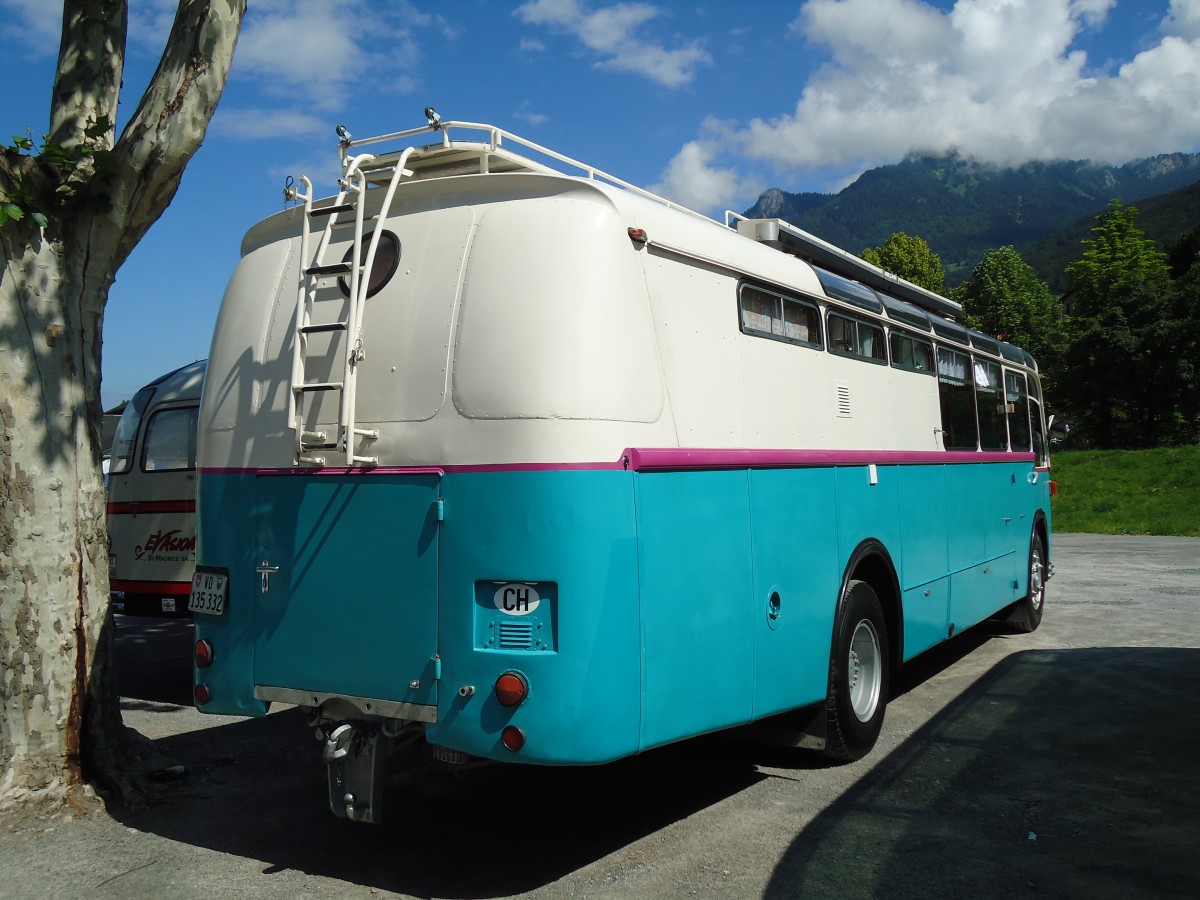 (145'416) - Pittet, Aigle - VD 135'332 - Saurer/Saurer (ex M+79'518; ex P 24'137; ex P 21'737) am 22. Juni 2013 in Aigle, Saurertreffen