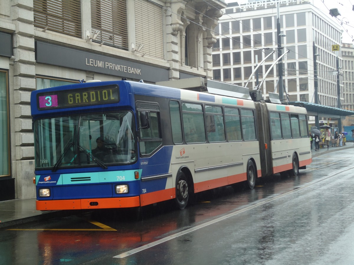 (147'165) - TPG Gen�ve - Nr. 704 - NAW/Hess Gelenktrolleybus am 16. September 2013 in Gen�ve, Bel-Air