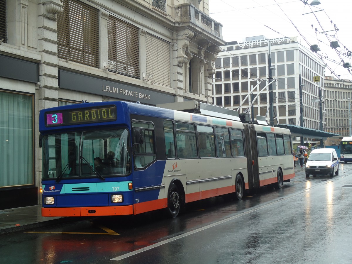(147'170) - TPG Gen�ve - Nr. 707 - NAW/Hess Gelenktrolleybus am 16. September 2013 in Gen�ve, Bel-Air