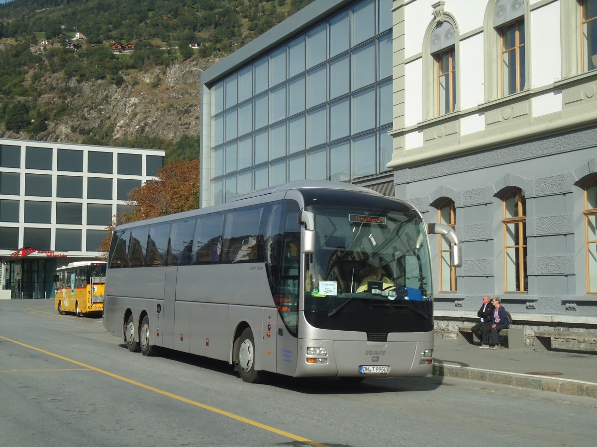 (147'294) - Aus Deutschland: Tirtey, Titz-R�dingen - DN-T 9950 - MAN am 22. September 2013 beim Bahnhof Brig