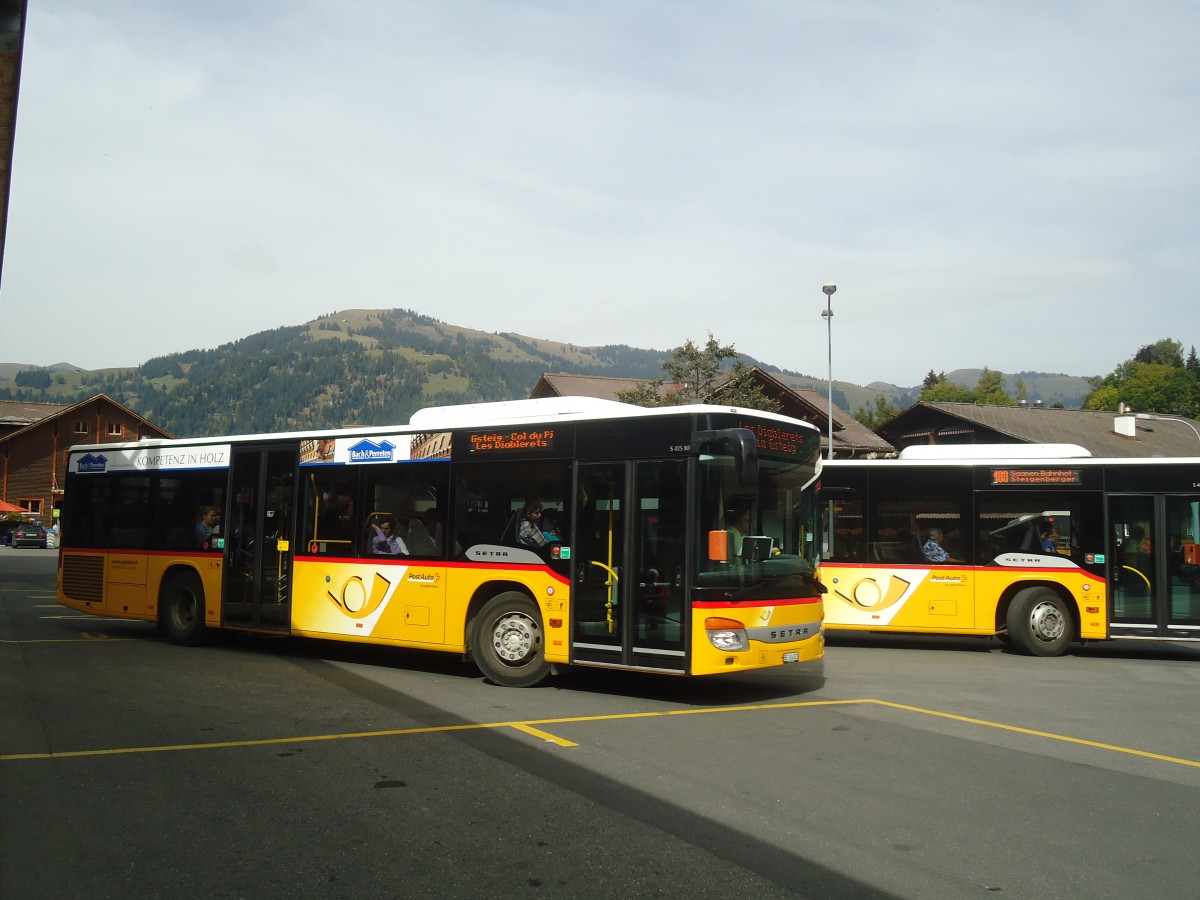(147'382) - K�bli, Gstaad - Nr. 1/BE 104'023 - Setra am 28. September 2013 beim Bahnhof Gstaad