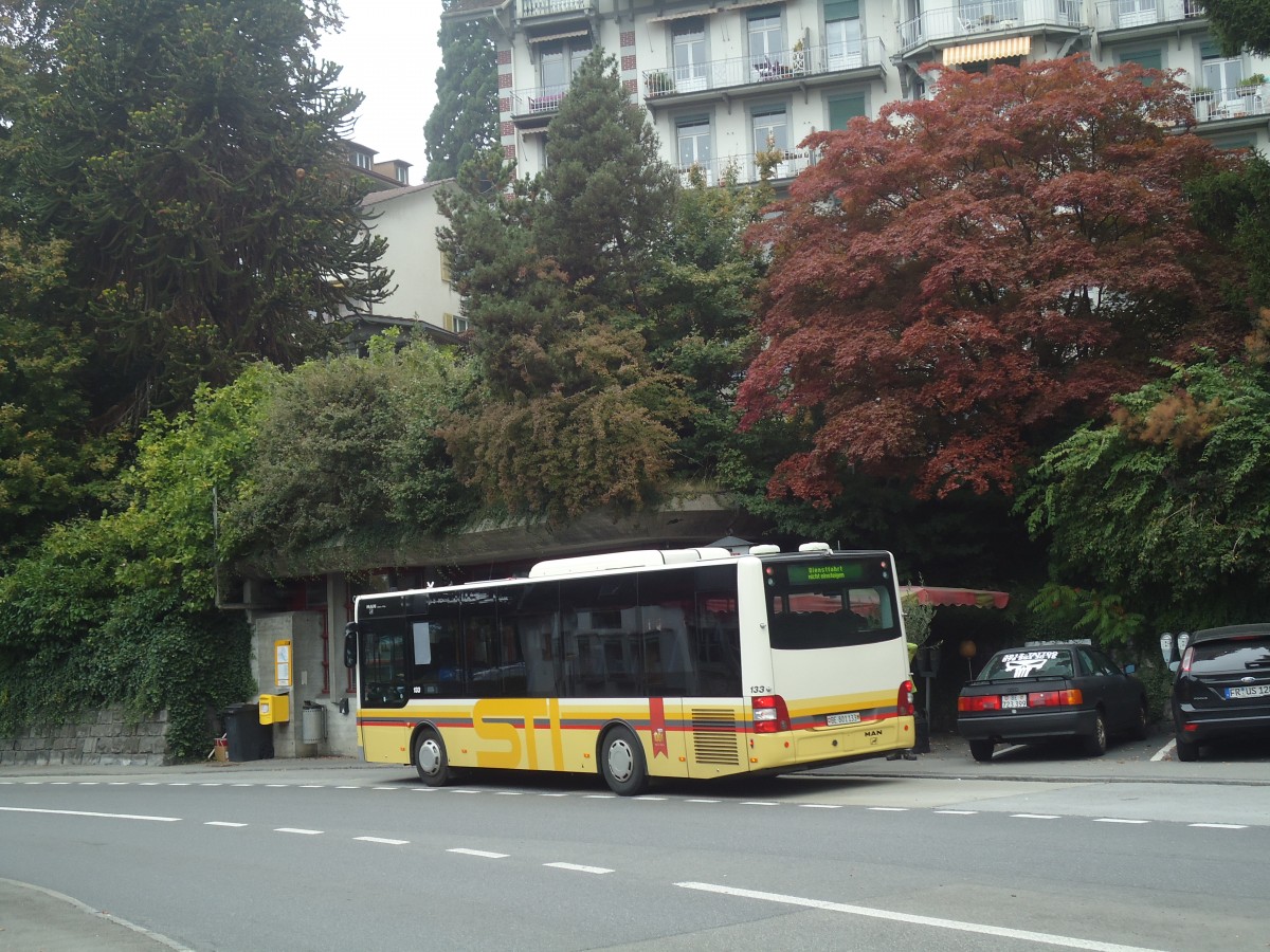 (147'406) - STI Thun - Nr. 133/BE 801'133 - MAN/G�ppel am 29. September 2013 in Oberhofen, Dorf