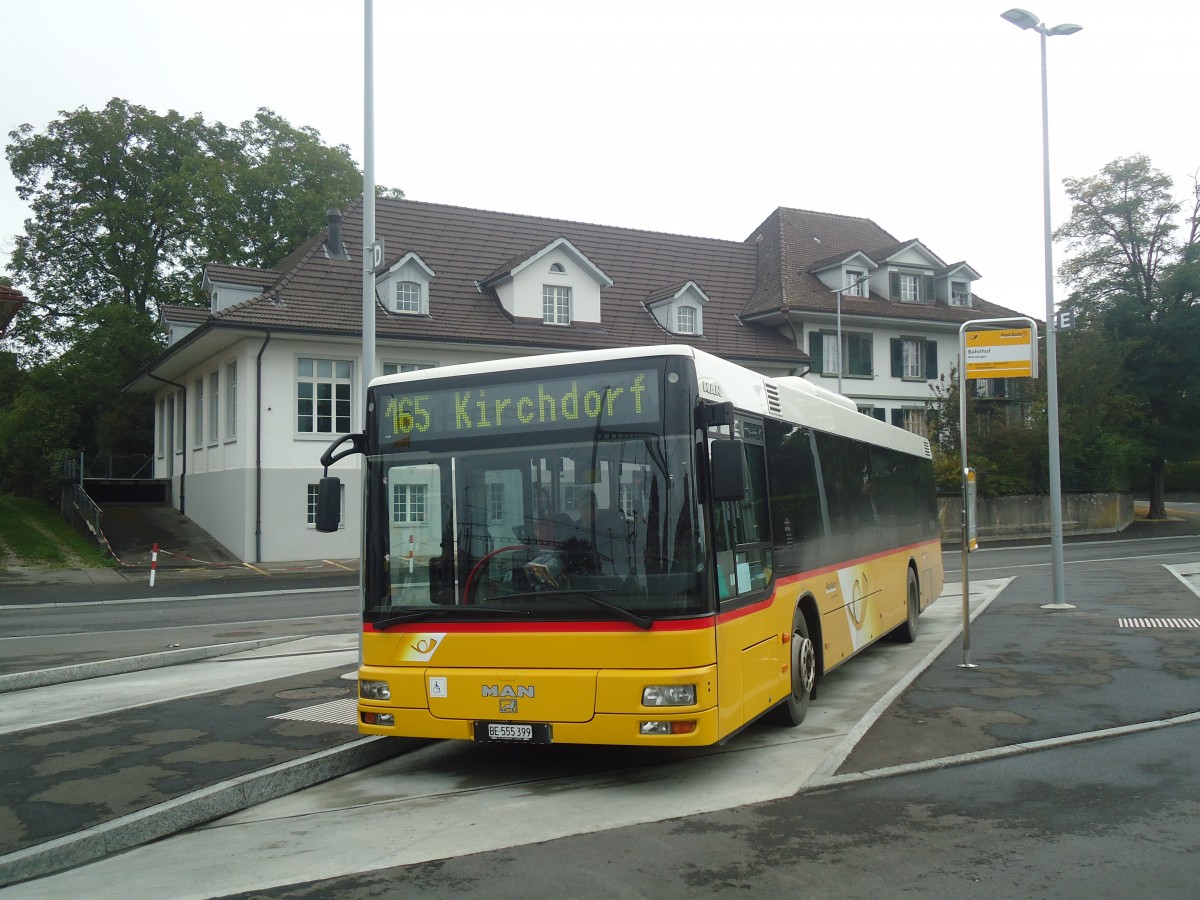 (147'430) - Lengacher, M�nsingen - Nr. 1/BE 555'399 - MAN am 30. September 2013 beim Bahnhof M�nsingen