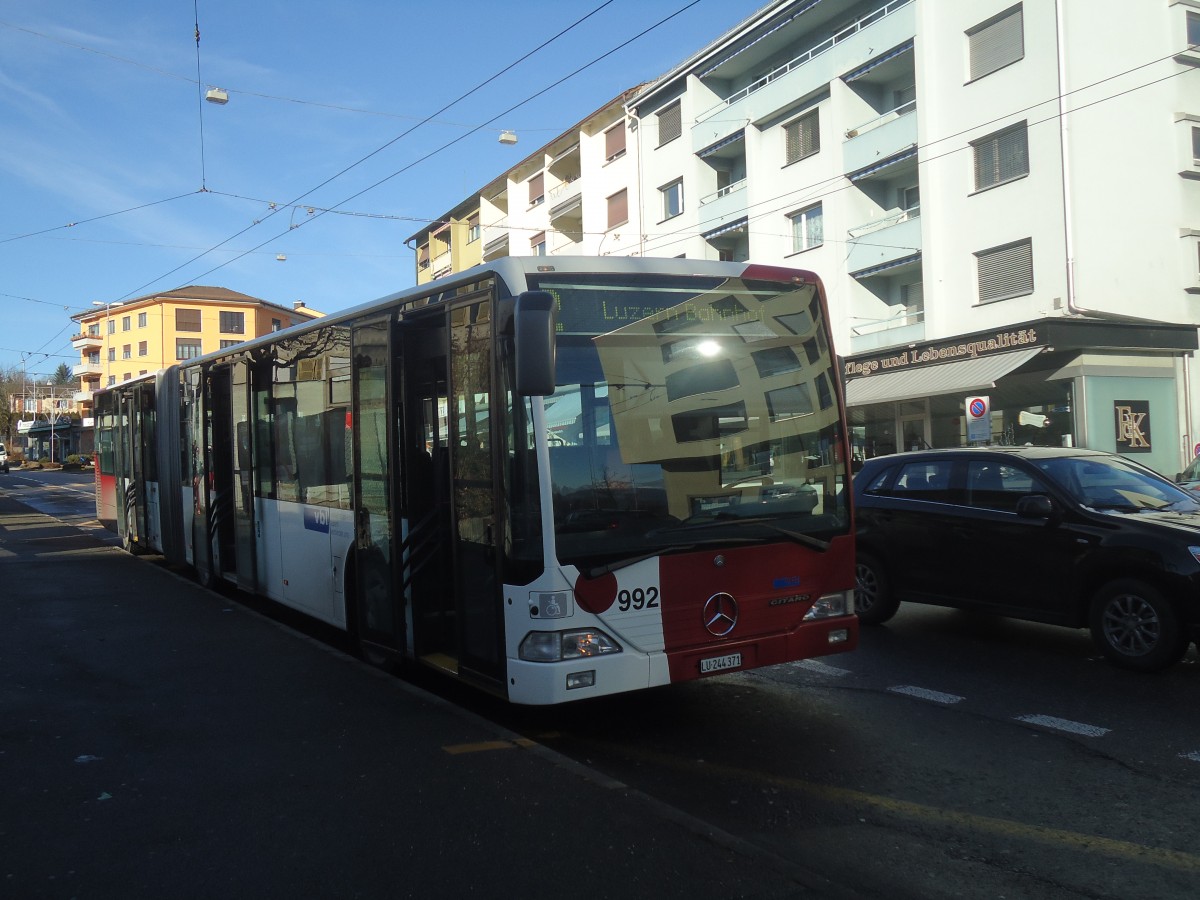 (148'529) - VBL Luzern - Nr. 992/LU 244'371 - Mercedes (ex TPF Fribourg Nr. 139) am 27. Dezember 2013 in Emmenbr�cke, Sprengi