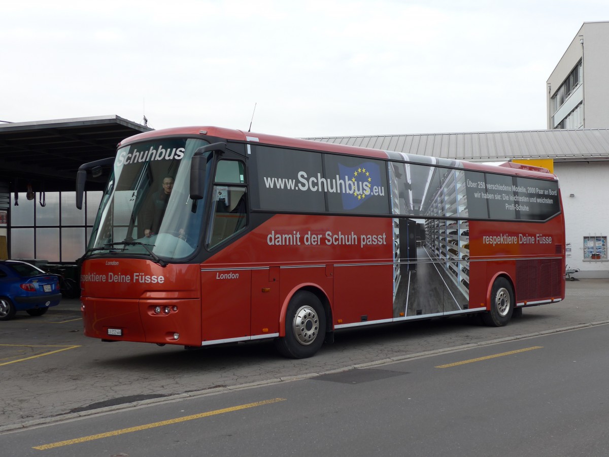 (149'027) - Schuhbus, Fahrwangen - LU 212'446 - Bova am 18. Februar 2014 in Thun, Milit�rstrasse