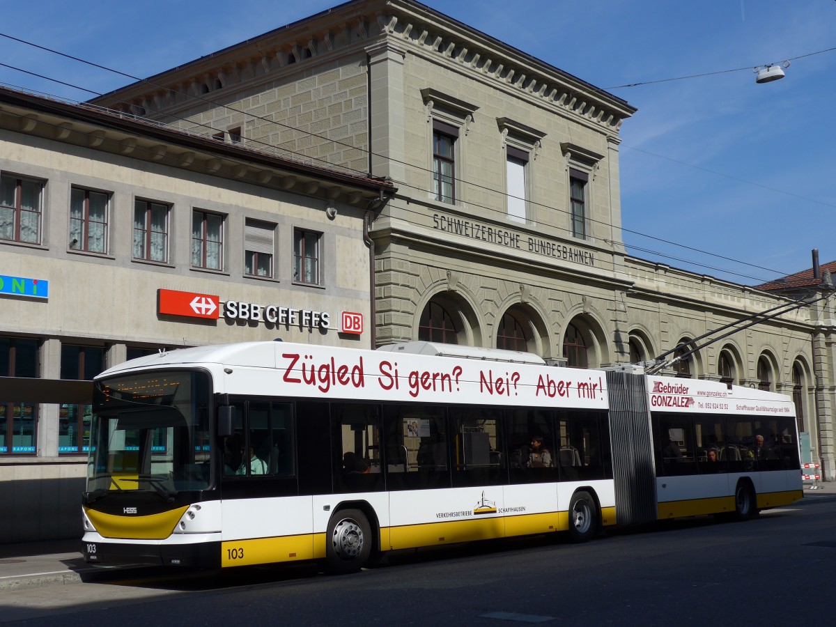 (149'404) - VBSH Schaffhausen - Nr. 103 - Hess/Hess Gelenktrolleybus am 29. M�rz 2014 beim Bahnhof Schaffhausen