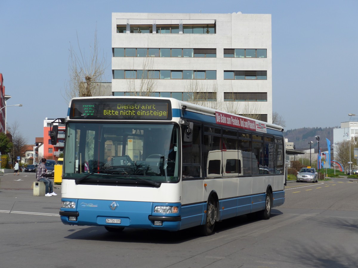(149'457) - Limmat Bus, Dietikon - Nr. 5/ZH 726'105 - Renault (ex H�rzeler, Dietikon Nr. 22) am 31. M�rz 2014 beim Bahnhof Dietikon