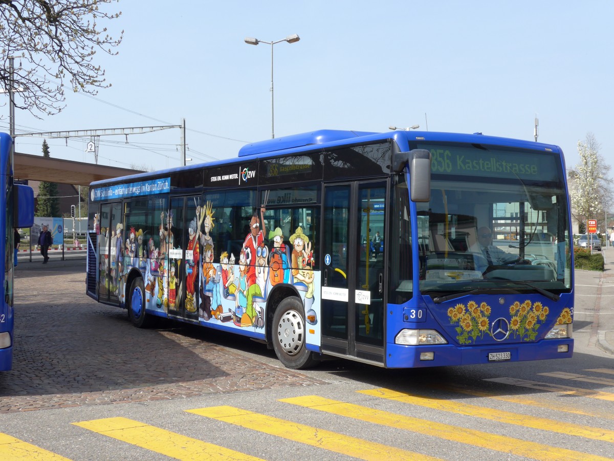 (149'485) - VZO Gr�ningen - Nr. 30/ZH 623'330 - Mercedes am 31. M�rz 2014 beim Bahnhof Wetzikon