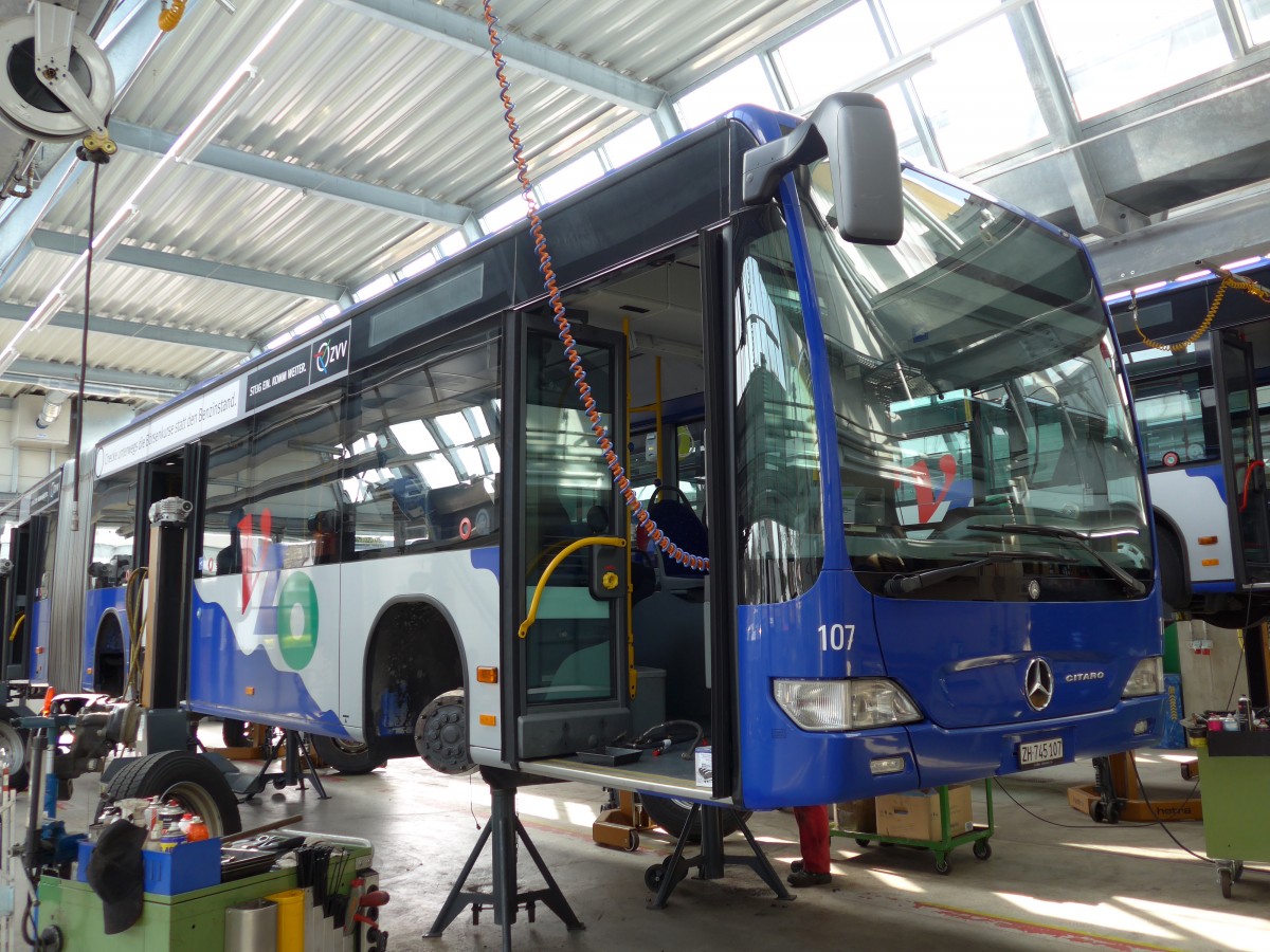 (149'508) - VZO Gr�ningen - Nr. 107/ZH 745'107 - Mercedes am 31. M�rz 2014 in Gr�ningen, Depot