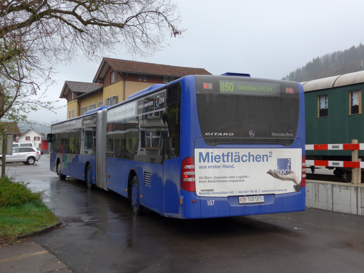 (149'575) - VZO Gr�ningen - Nr. 107/ZH 745'107 - Mercedes am 6. april 2014 beim Bahnhof Bauma