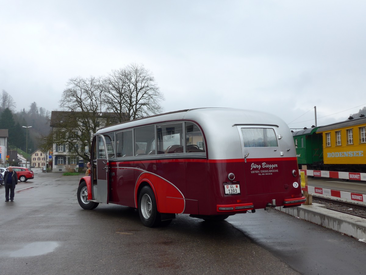 (149'581) - Biegger, Uster - Nr. 2/GL 1393 - Saurer/Lauber (ex T�l�verbier, Verbier Nr. 2; ex Werkbus; ex Rey, Ayent) am 6. April 2014 beim Bahnhof Bauma