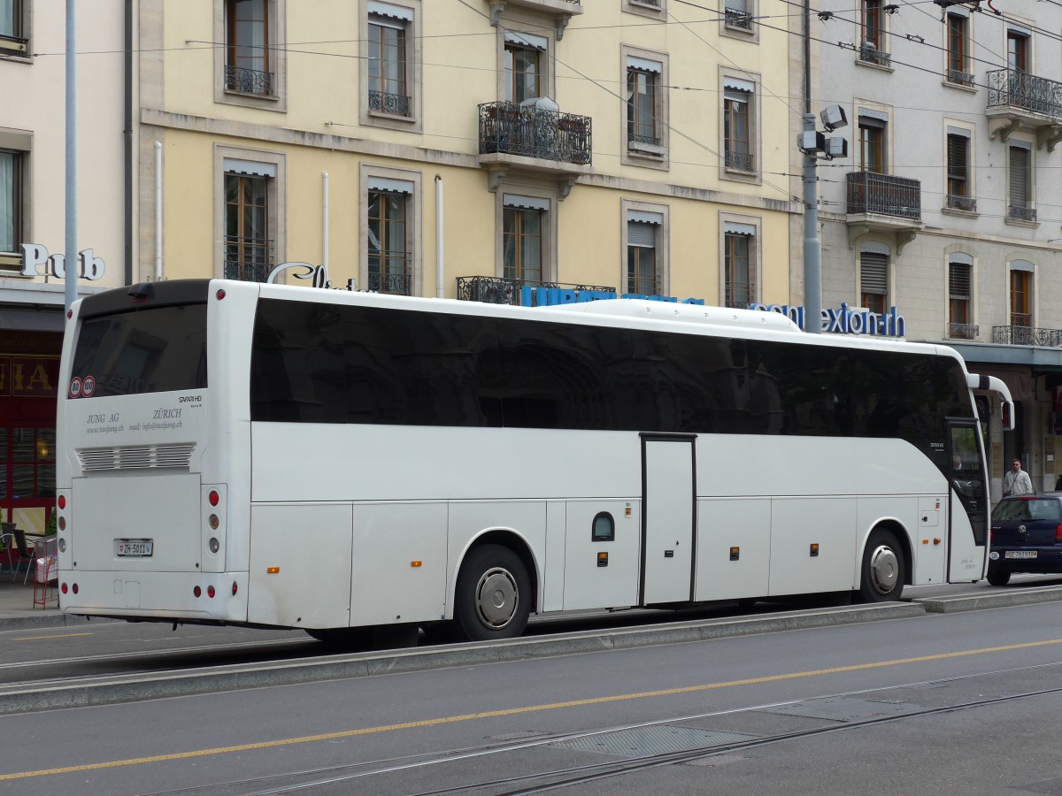 (150'890) - Jung, Z�rich - ZH 5011 - Temsa am 26. Mai 2014 beim Bahnhof Gen�ve