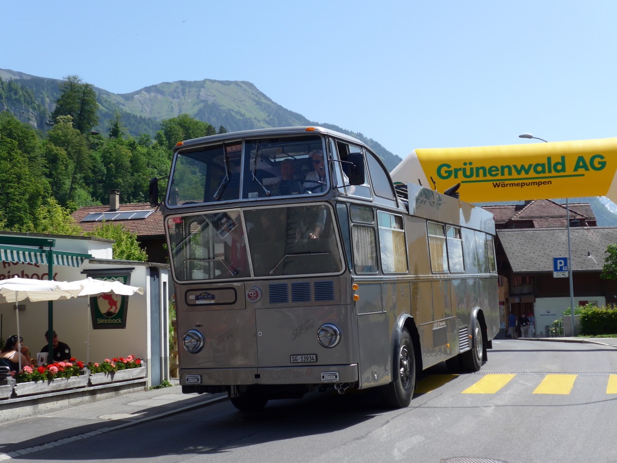 (151'301) - Schneider, Schmerikon - SG 13'934 - FBW/T�scher Hochlenker (ex Basler, Hofstetten; ex VBZ Z�rich Nr. 244) am 8. Juni 2014 in Brienz, OiO