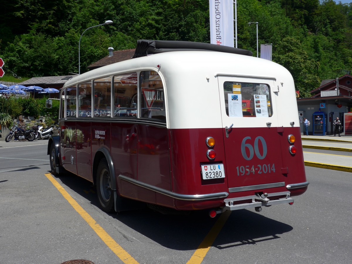 (151'443) - Bechter, Kriens - LU 82'380 - Saurer/Krapf (ex M�nch, D-Marienberg; ex Spirig, Widnau; ex RhV Altst�tten Nr. 33; ex Th�r, Eichberg) am 8. Juni 2014 beim Bahnhof Brienz